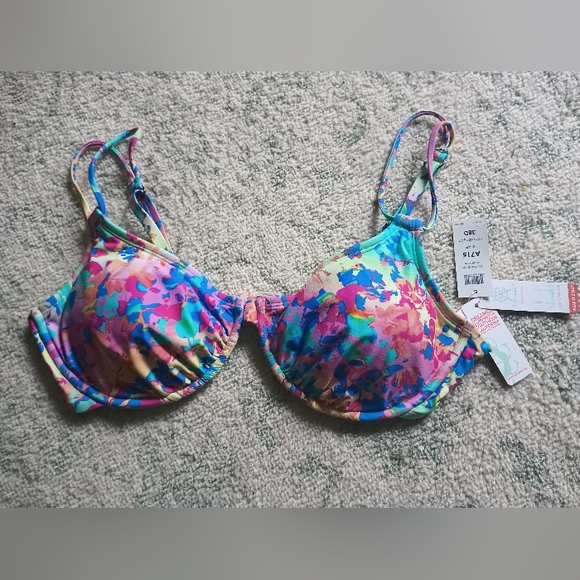 Swim Systems Other - SWIM SYSTEMS 38 D Bikini Top